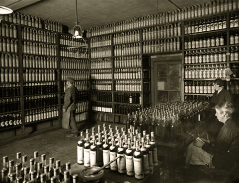 photographie de l'intérieur de la distillerie